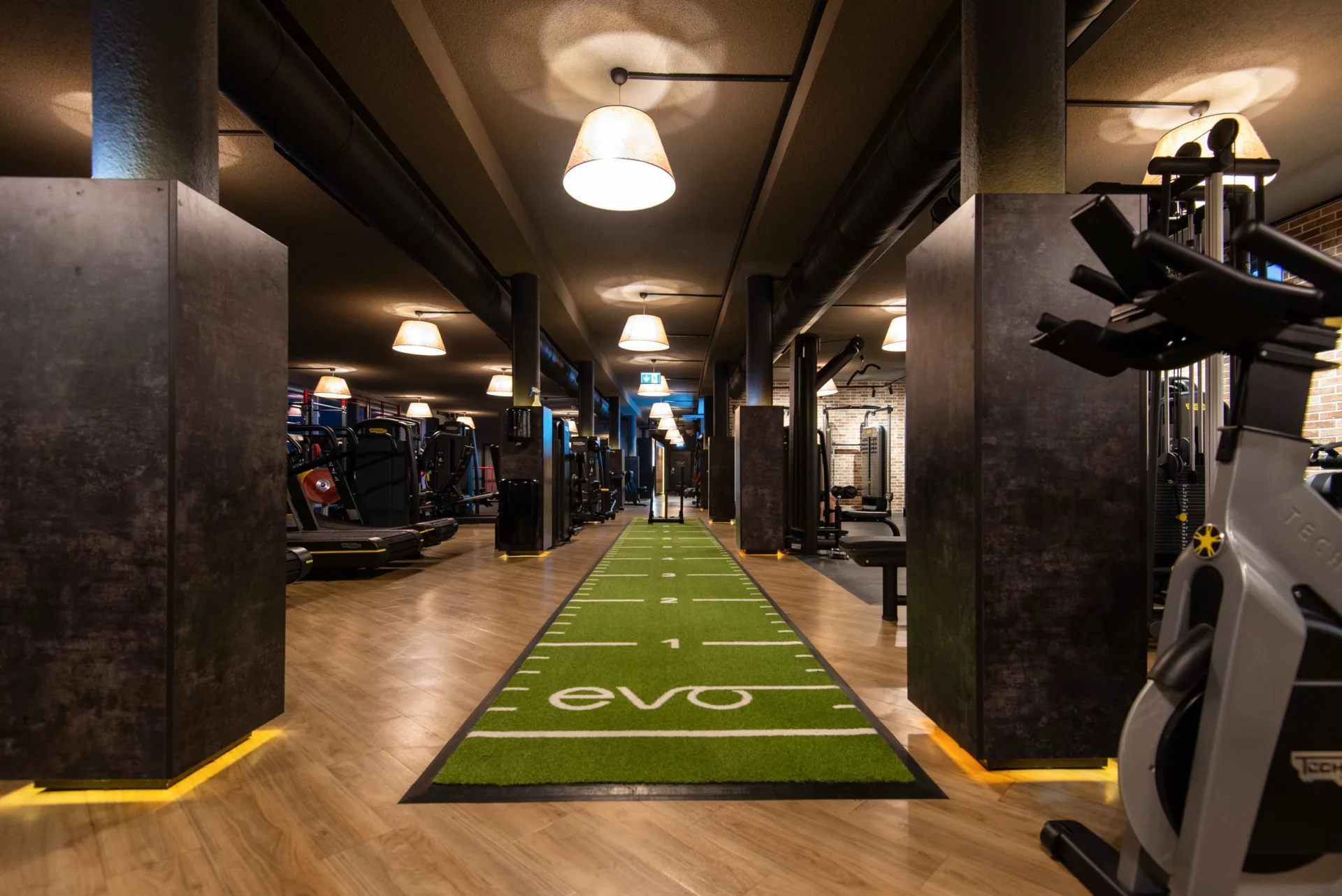 evo fitness geneva acacias functional area with sprint track