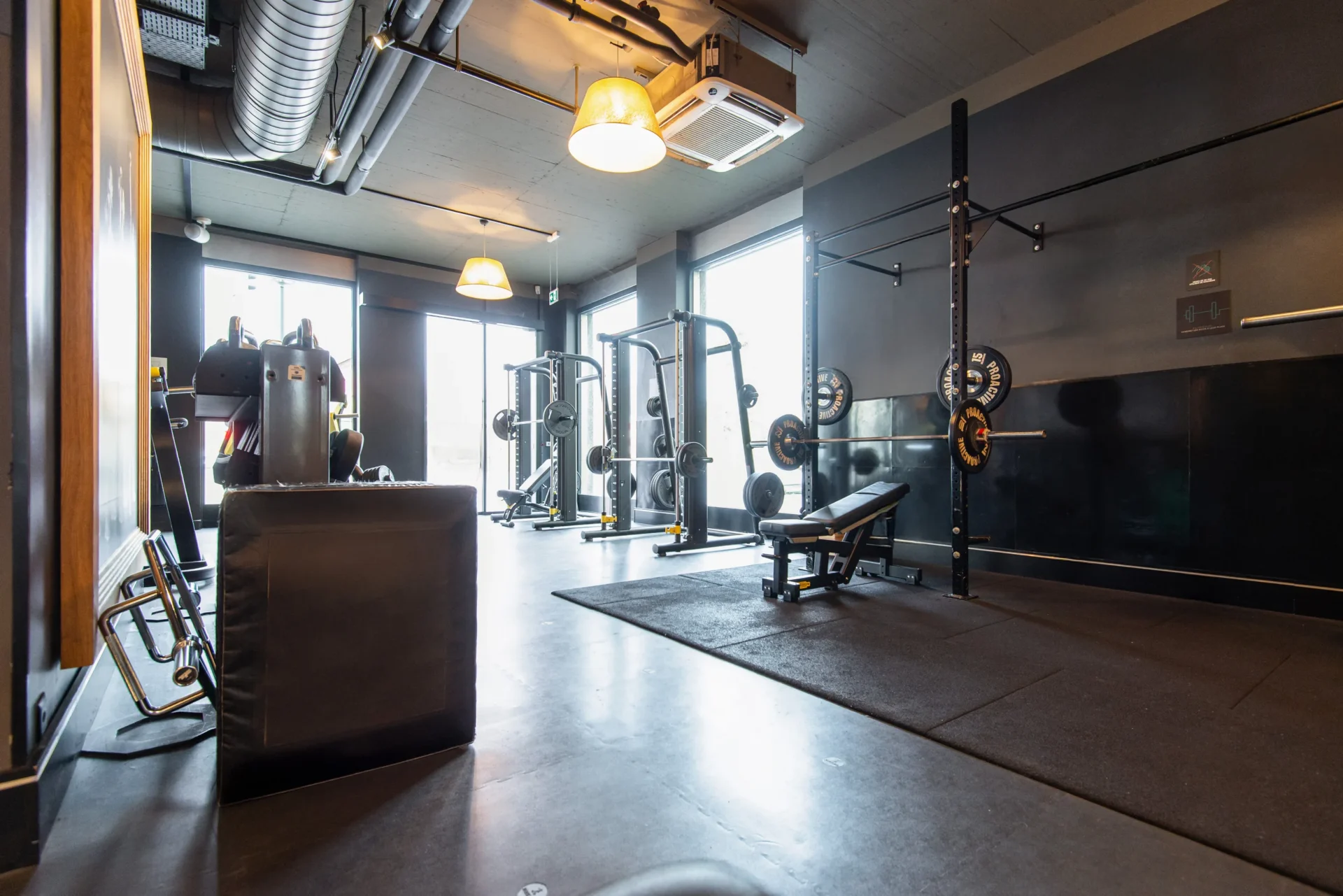 evo fitness geneva ceva strength area squat window front